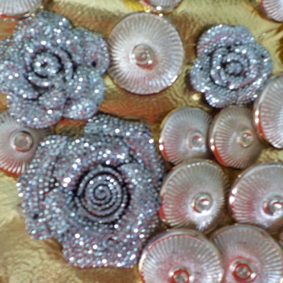 Gold Metallic CrossBody/Wristlet/Shoulder Bag - Picture 10 of 10